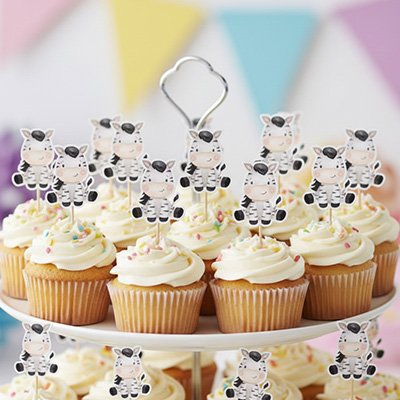Cupcakes avec Décoration gateau anniversaire et figurines de zèbres