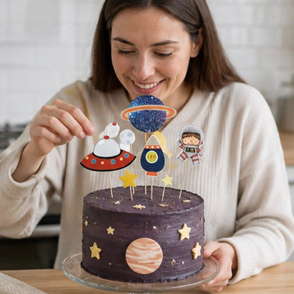 Décoration gateau anniversaire espace astronaute fusée et étoiles