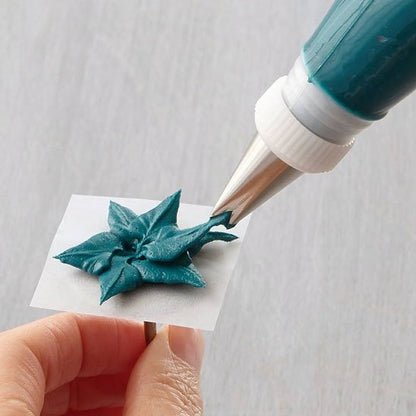 Douille pâtisserie formant un motif bleu étoilé