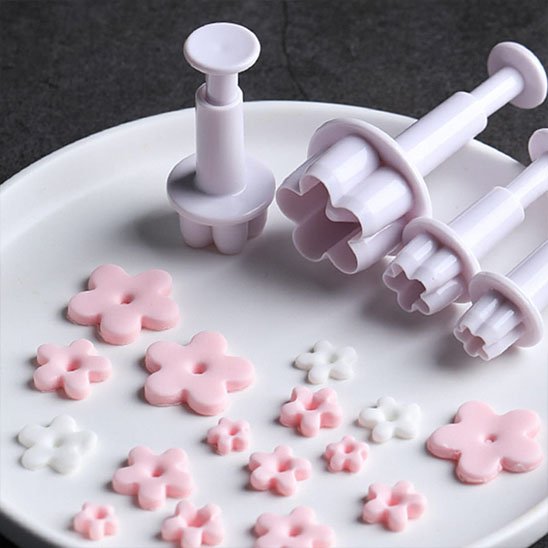 Emporte pieces​ petites fleurs pour décoration gâteau